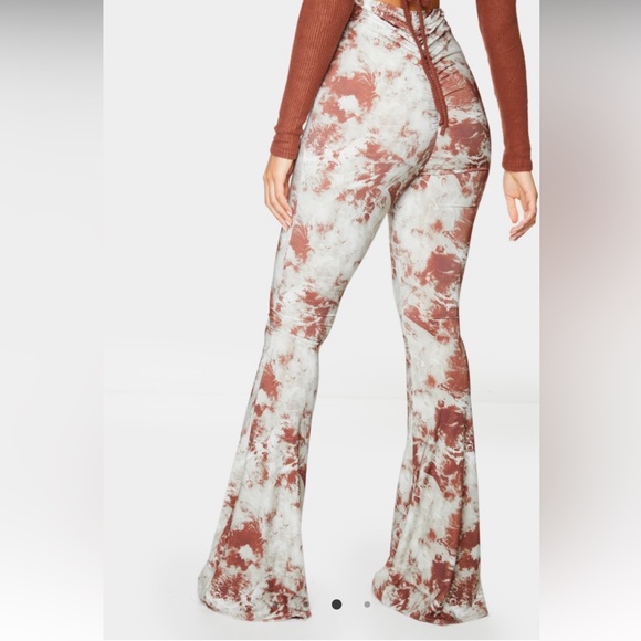 Stone Tie Dye Slinky Ruched Bum Flared Pants - Picture 4 of 5